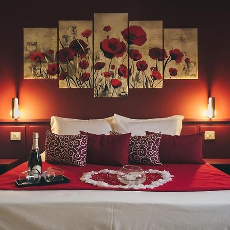 Rosy'S Rooms Patrica Екстериор снимка