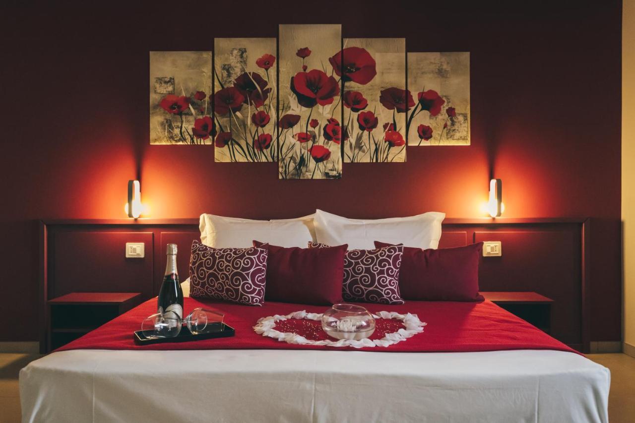 Rosy'S Rooms Patrica Екстериор снимка